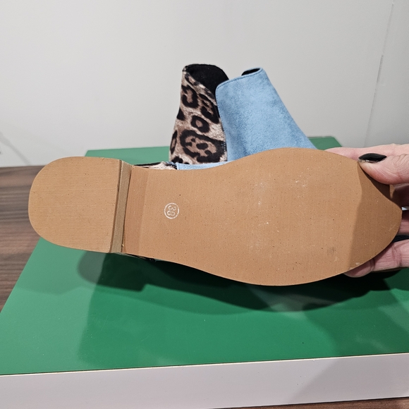 Stylish Blue and Leopard Ankle Boots - Picture 6 of 6